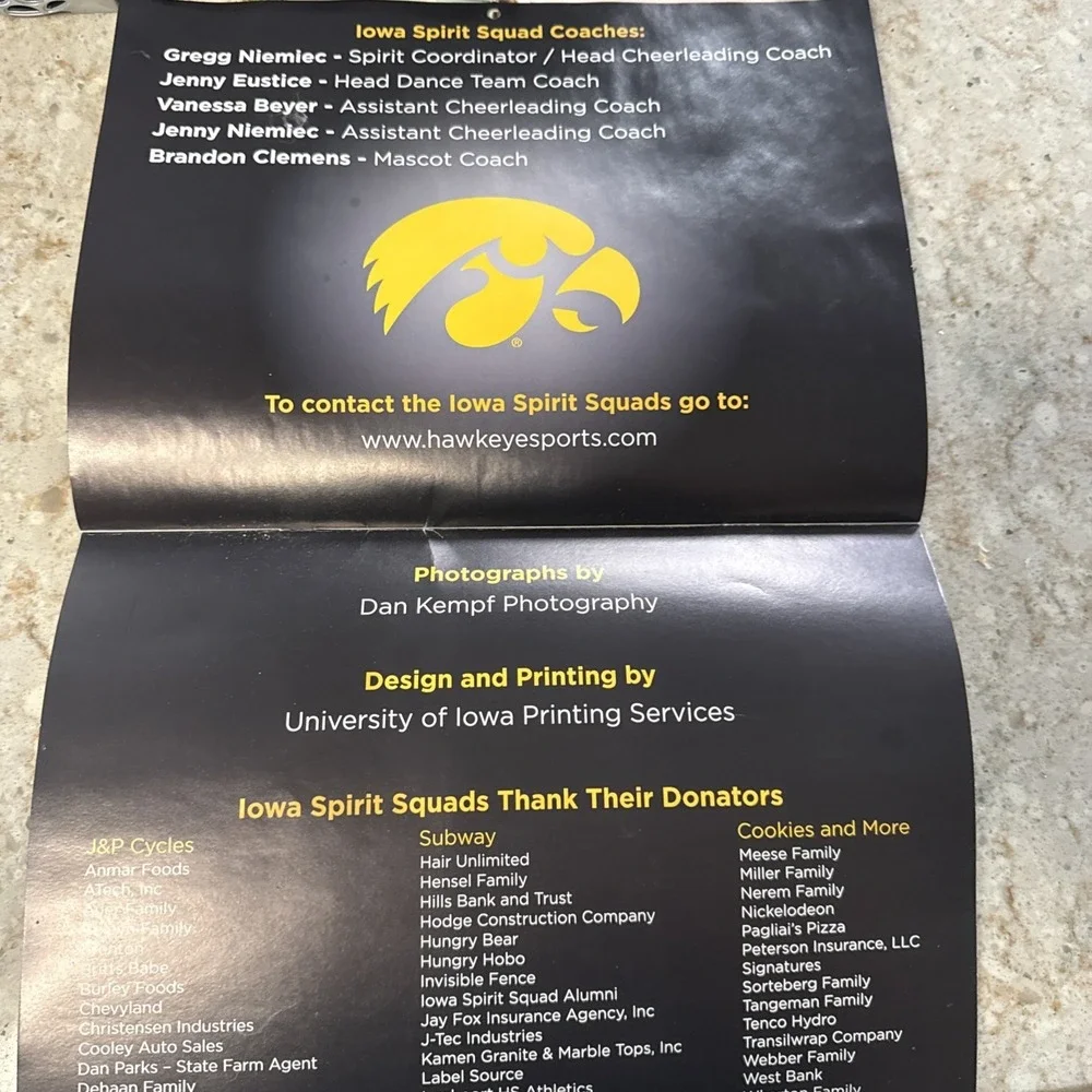 University Of Iowa SPIRIT SQUADS 2010-2011 Cheerleading Herkey Dance Team‎